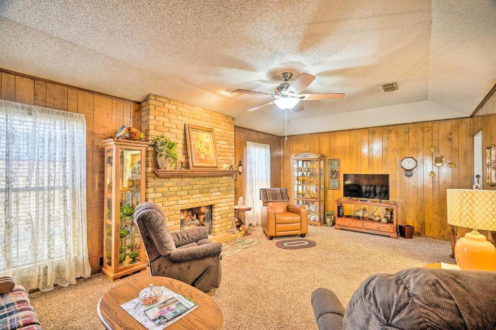 Midland Vacation Rental Close to Downtown photo 4
