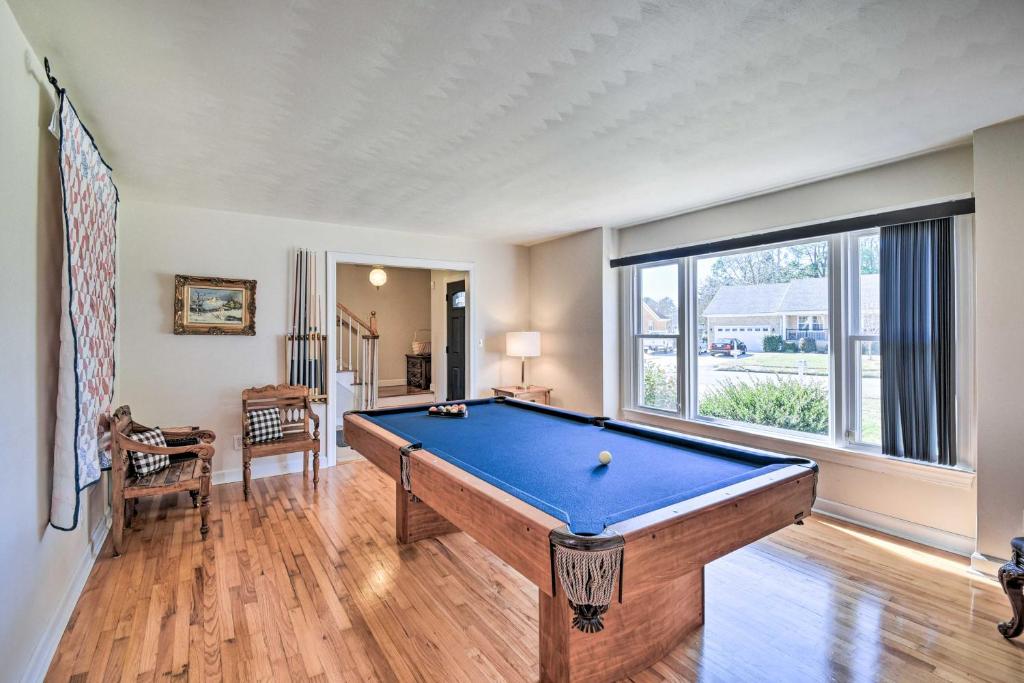 Spacious Chesapeake Home with Pool Table! photo 2