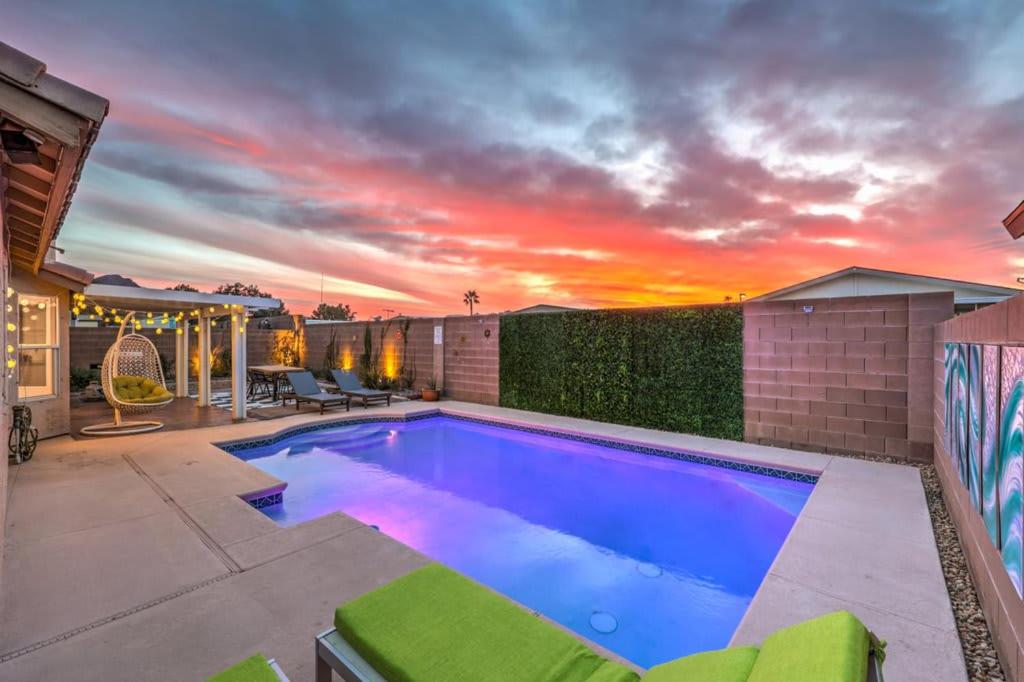 Sunset Swim - Modern Vegas Heated Pool Retreat image