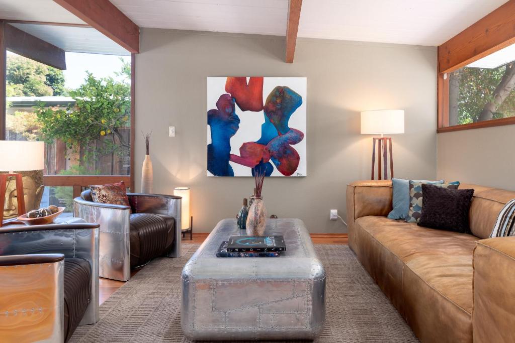 Zen Meets Art Art Meets Luxury image