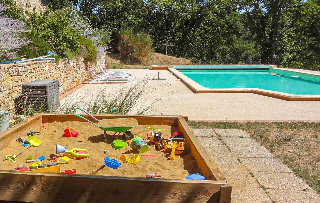Amazing Home In Dieulefit With Outdoor Swimming Pool, Wifi And 1 Bedrooms photo 2