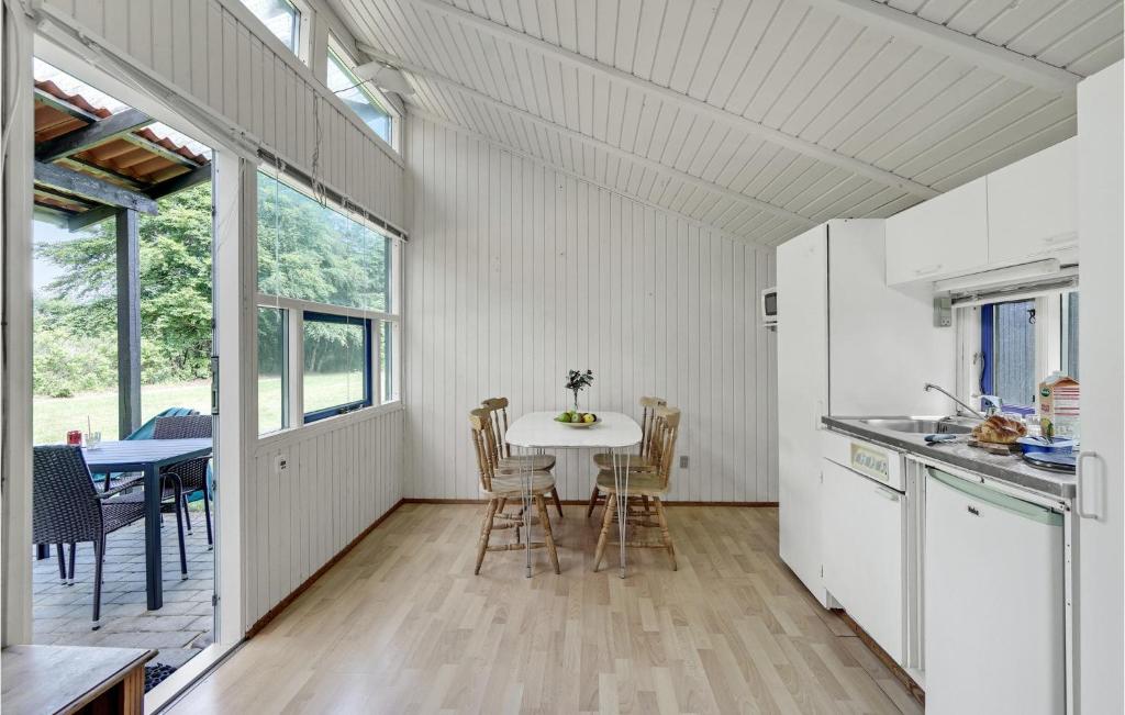 Stunning Home In Hampen With Wifi And 1 Bedrooms photo 4