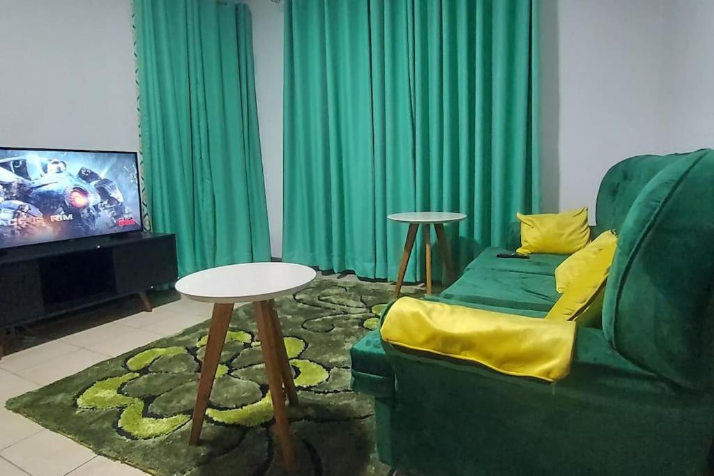 2 bedroom Apt 20 min to JKIA Airport,SGR Train St. photo 4