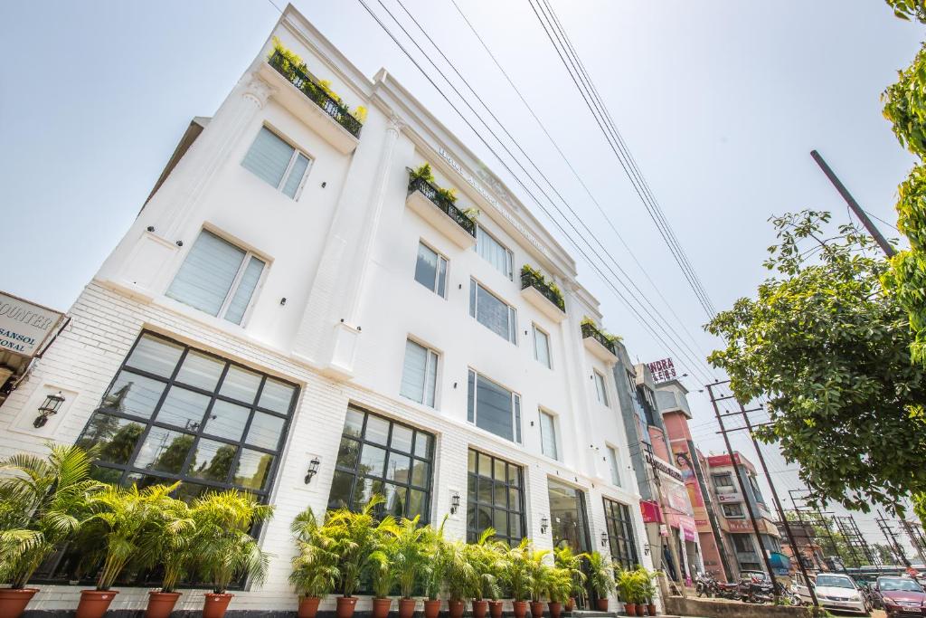 Hotel Asansol International