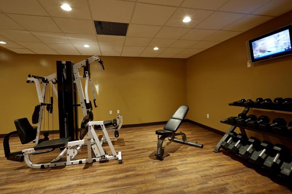 Royal Hotel Lloydminster photo 2