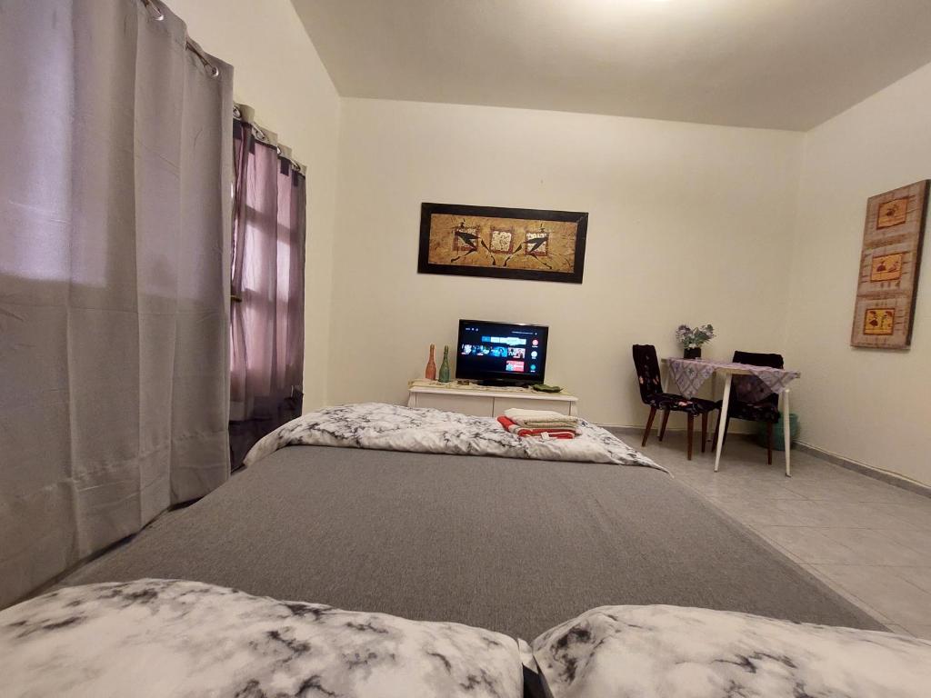 Modern Studio Central Haifa Free WiFi דירת נופש מאובזרת בחיפה photo 1