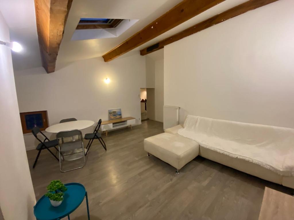 Muret T2 Étage photo 4