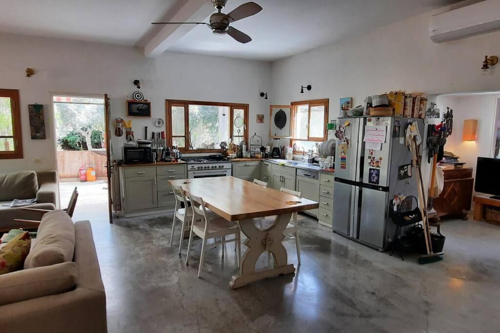 עין הוד בית בטבע עם בריכה שקט נוף מדהים להר ואדי והים photo 1