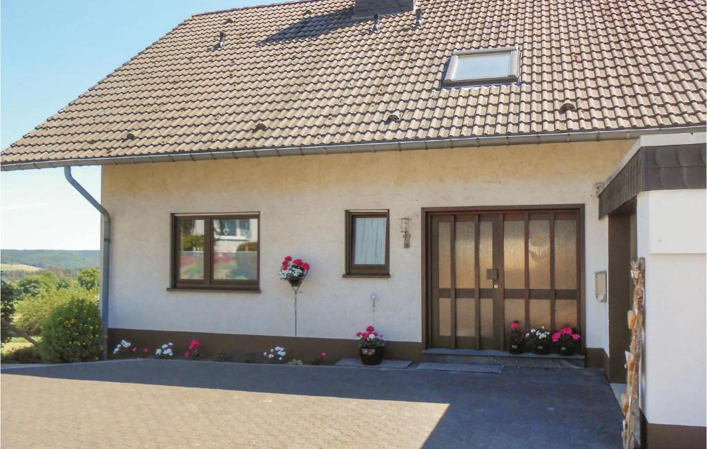 Awesome Apartment In Medebach-ddinghausen With 1 Bedrooms And Wifi photo 1