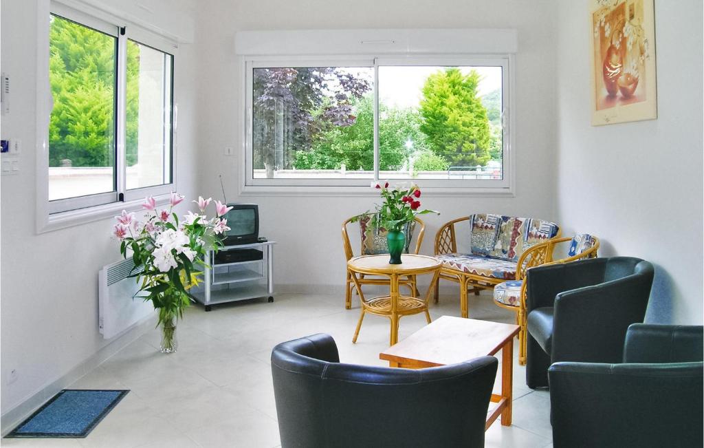 Stunning Home In Trvou Treguignec With 3 Bedrooms And Wifi photo 2