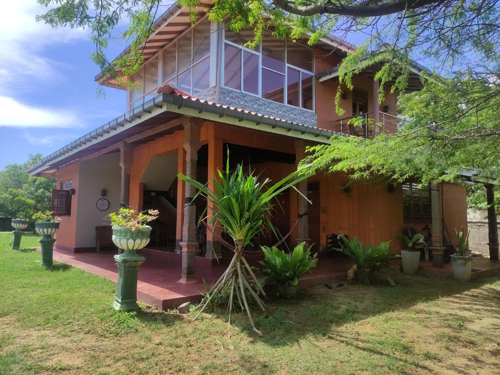 Kirinda Beach Front Hotel photo 1