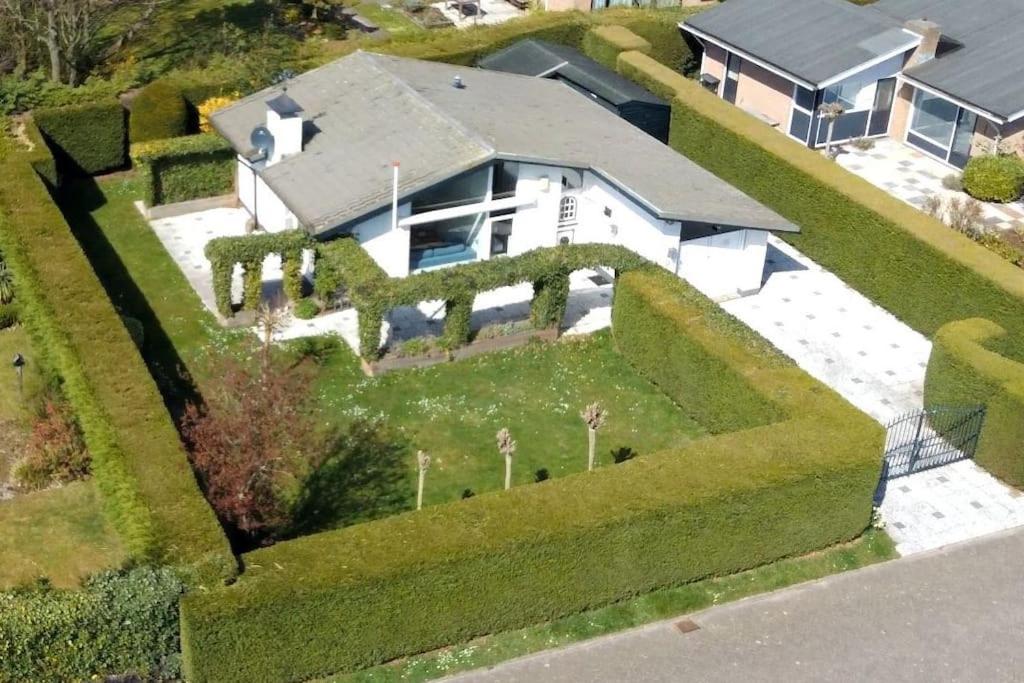Grevelingenlaan 30,Modern ingerichte Bungalow aan de Grevelingen,