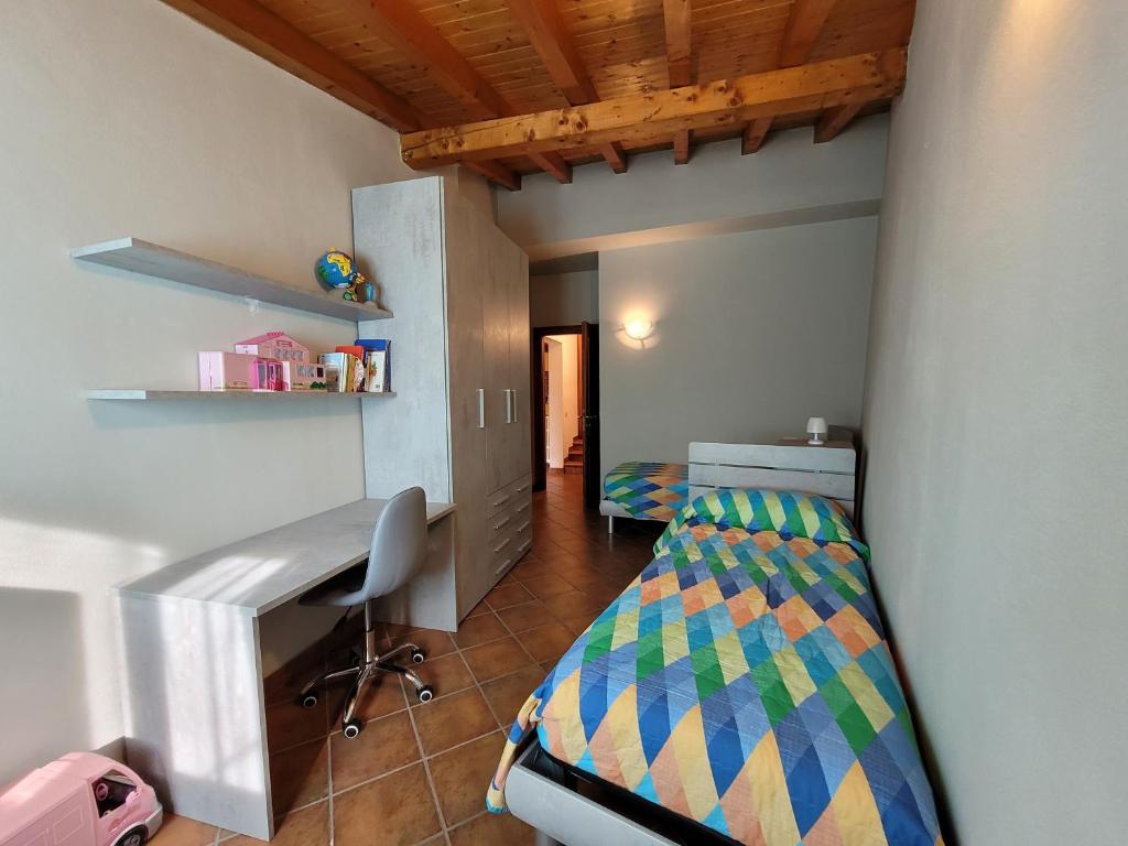 Mountain and Iseo Lake Mountain Lake Iseo Hospitality photo 3