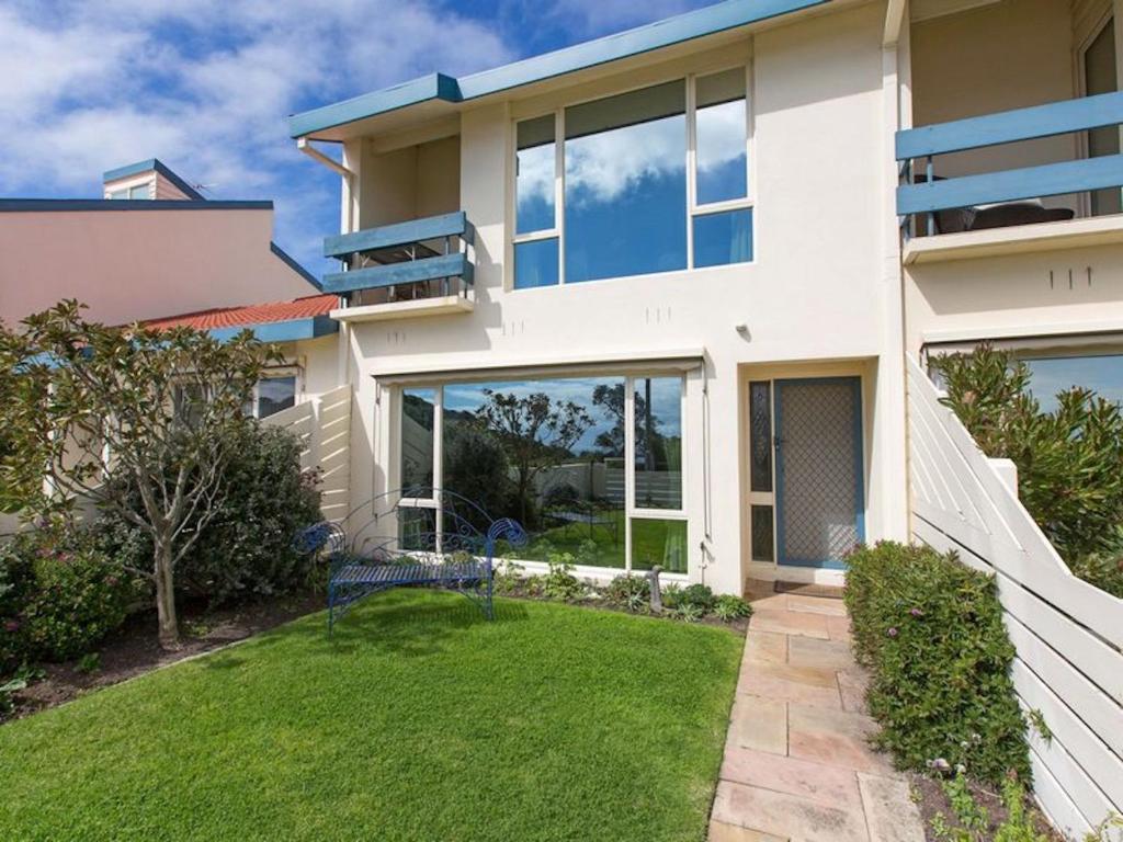 Seaviews Mornington photo 3