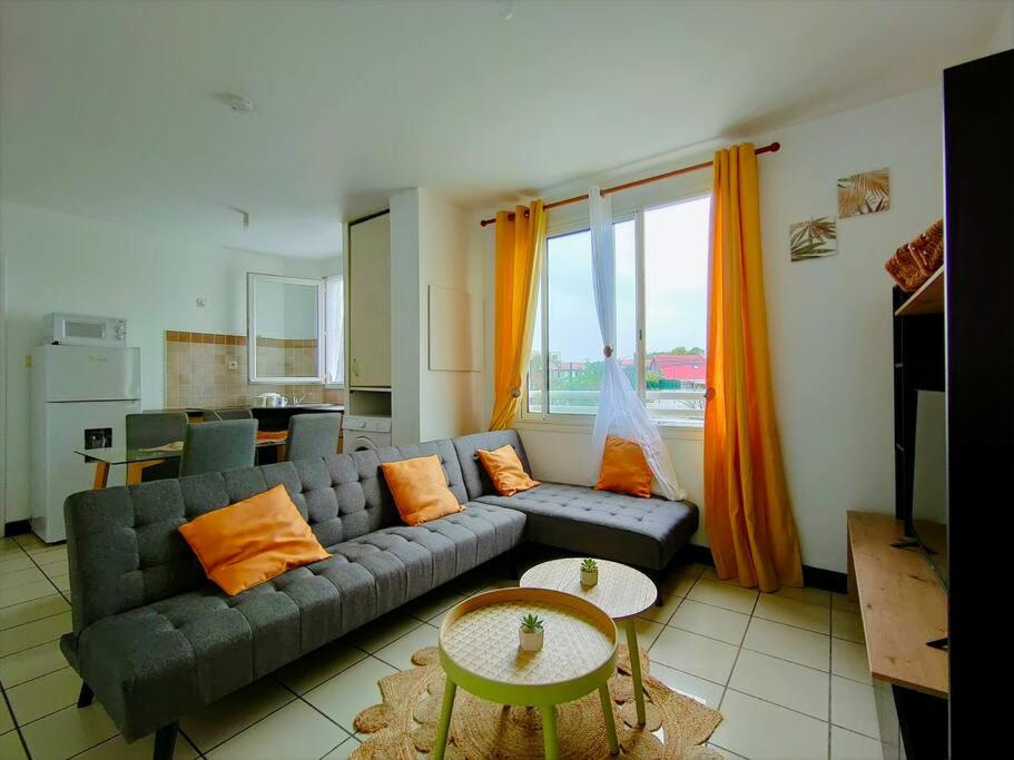 Appartement T2 - Sainte-Marie - 10 min de l'aéroport photo 1