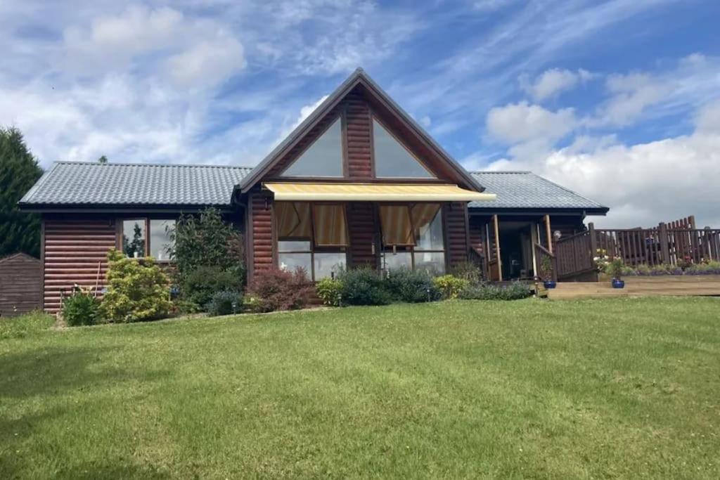 Fern Lodge. Drumcoura Lake Resort,