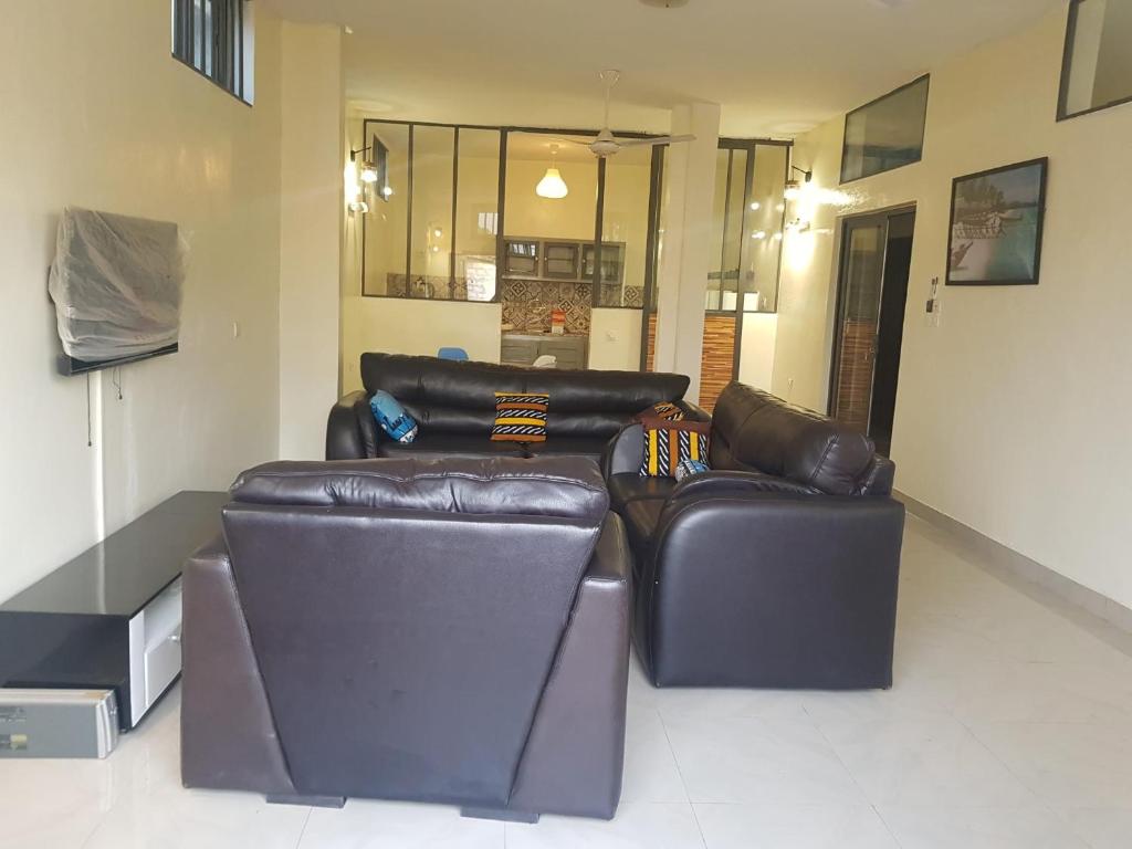 Bel appartement au centre ville de calavi BENIN photo 1