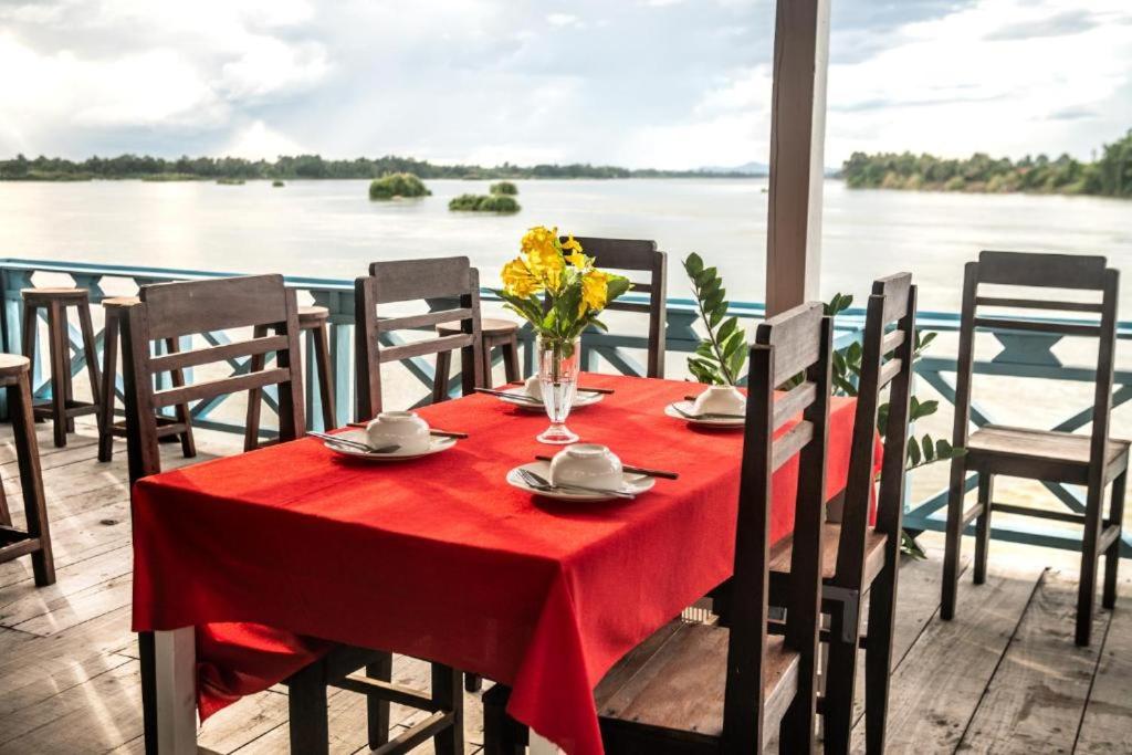 DON DET Souksan Sunset Guesthouse and The Xisland Riverview Studio photo 4