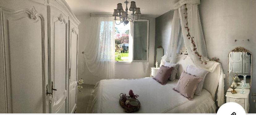 MAISON CHATEAU D'OLERON photo 4