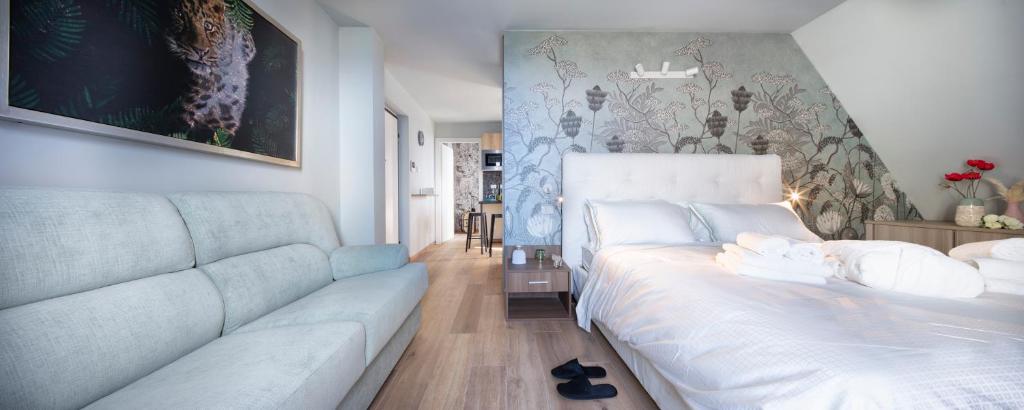 New San Raffaele Apartment with Free Parking photo 2