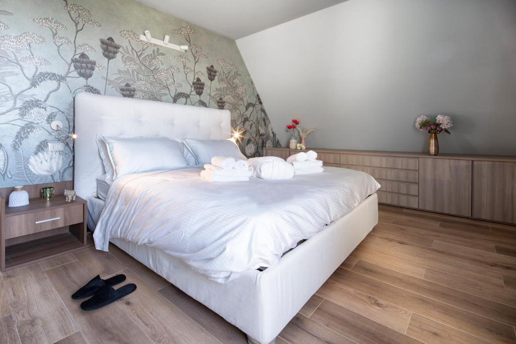 New San Raffaele Apartment with Free Parking photo 1