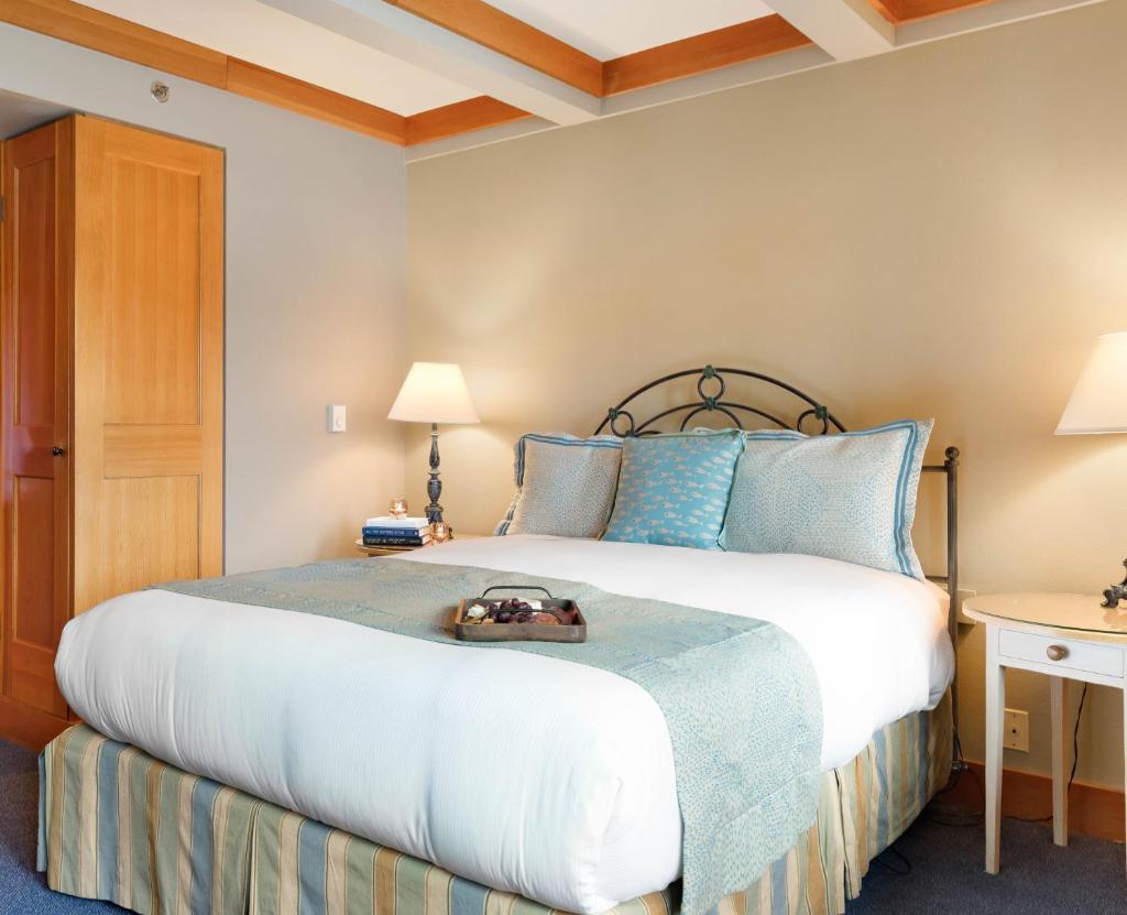La Conner Channel Lodge photo 1