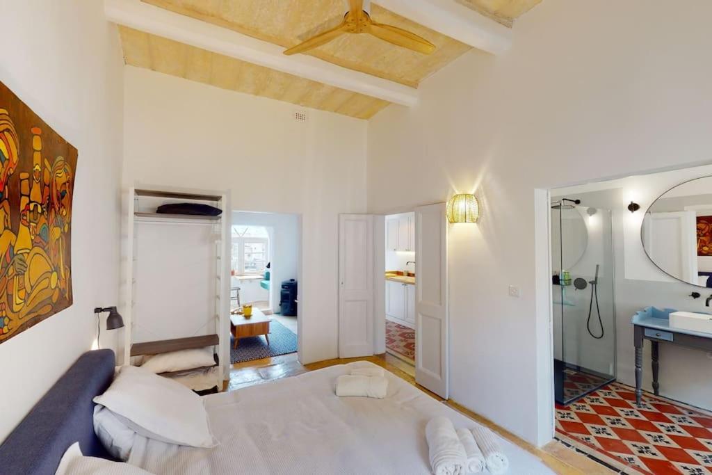 Narrow Street Suite photo 4