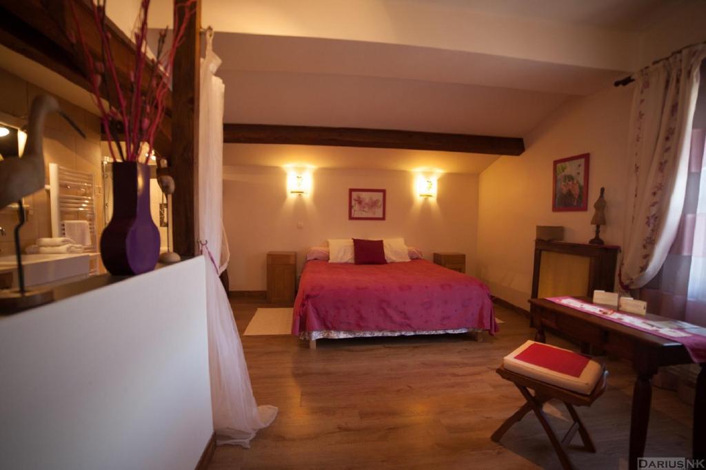 Room in Guest room - Wellington Guest Room in the heart of the vineyard photo 2