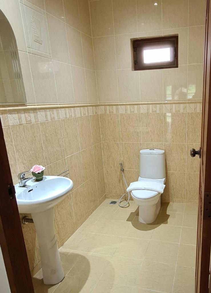 Beautiful bungalow with a communal outdoor pool and 2 km from the sandy beach photo 3