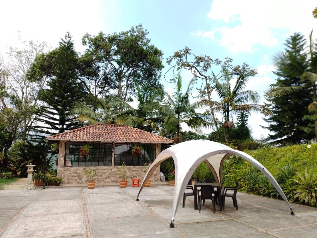 Captivating 4-Bed Chalet Las Casitas en el Aire photo 3