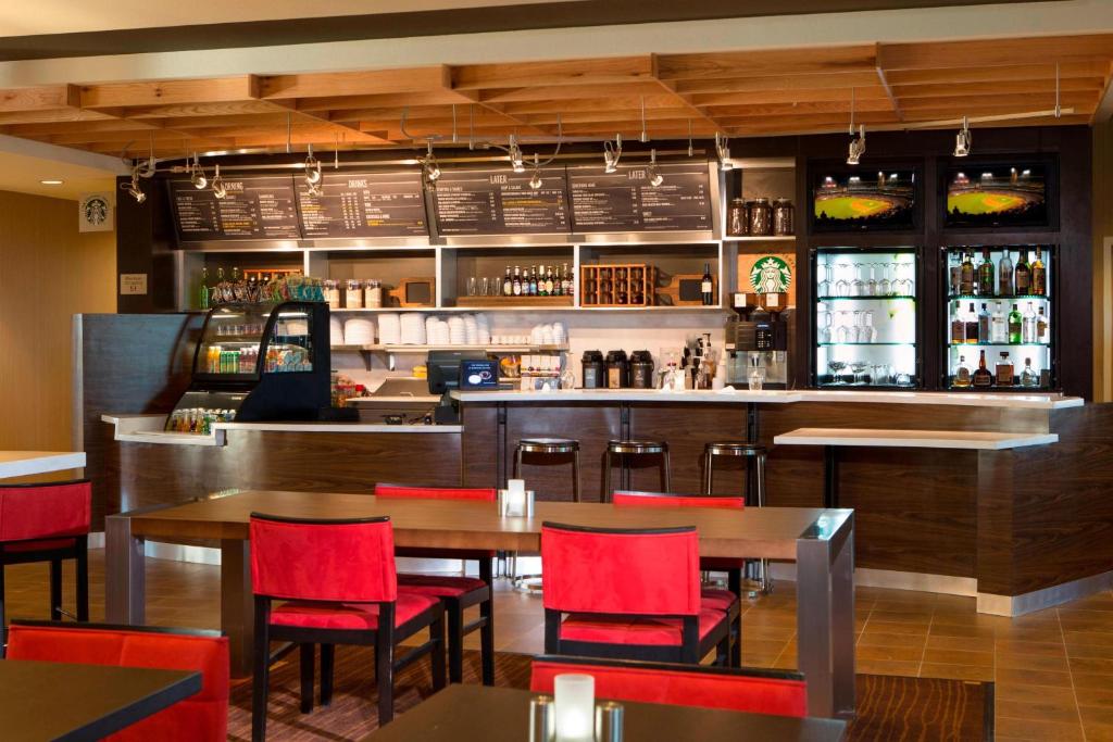 Courtyard by Marriott Dallas Midlothian-Midlothian Conf Ctr image