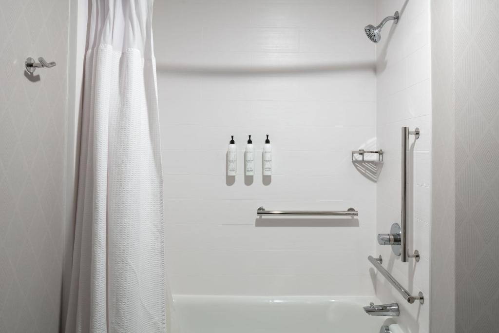 SpringHill Suites by Marriott Cheyenne - Tap to explore photos