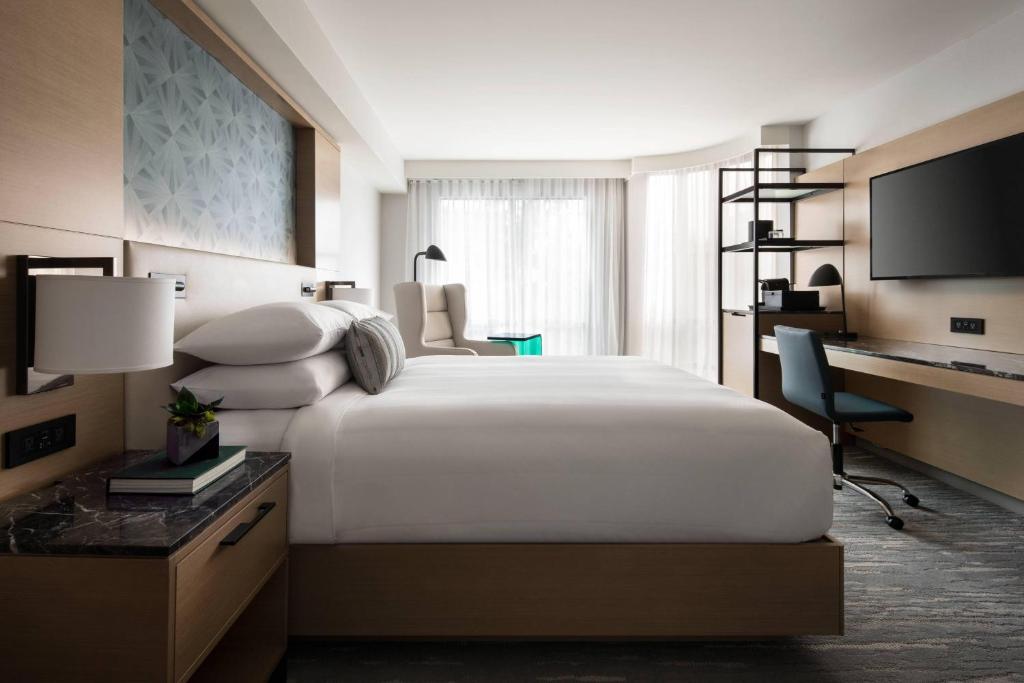 Vancouver Airport Marriott Hotel photo 3
