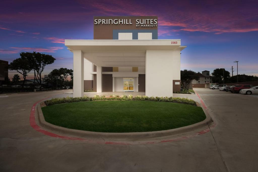 SpringHill Suites by Marriott Dallas NW Highway at Stemmons / I-35East photo 2