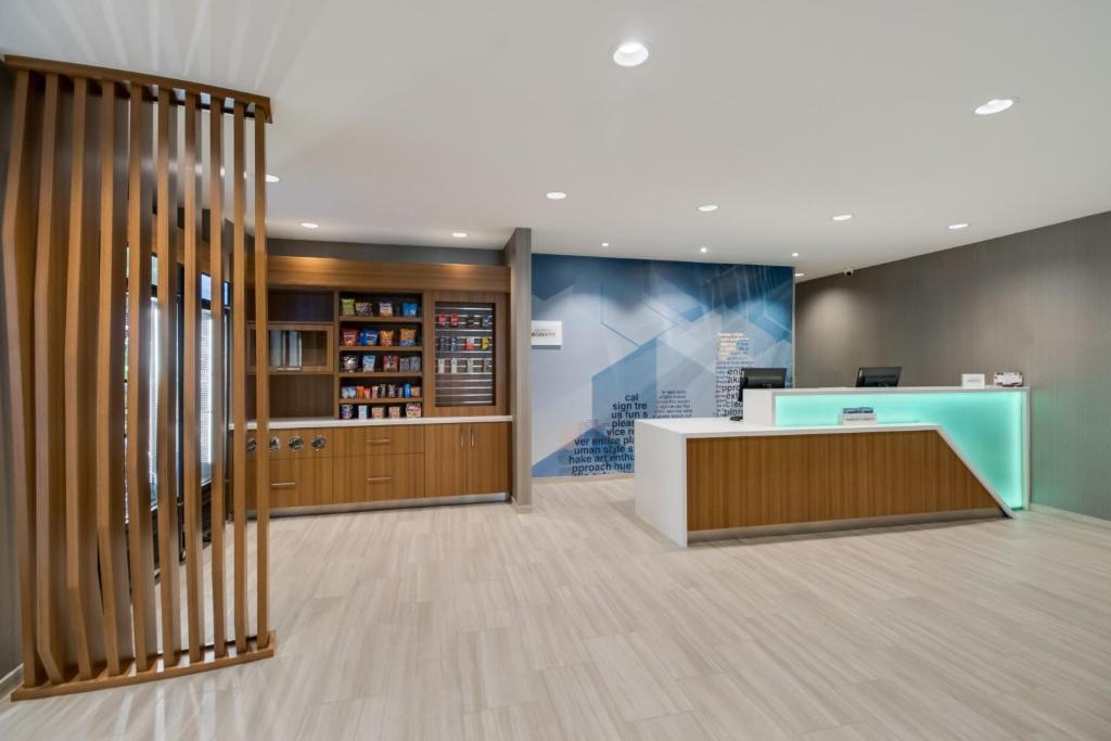 SpringHill Suites by Marriott Dallas NW Highway at Stemmons / I-35East photo 4