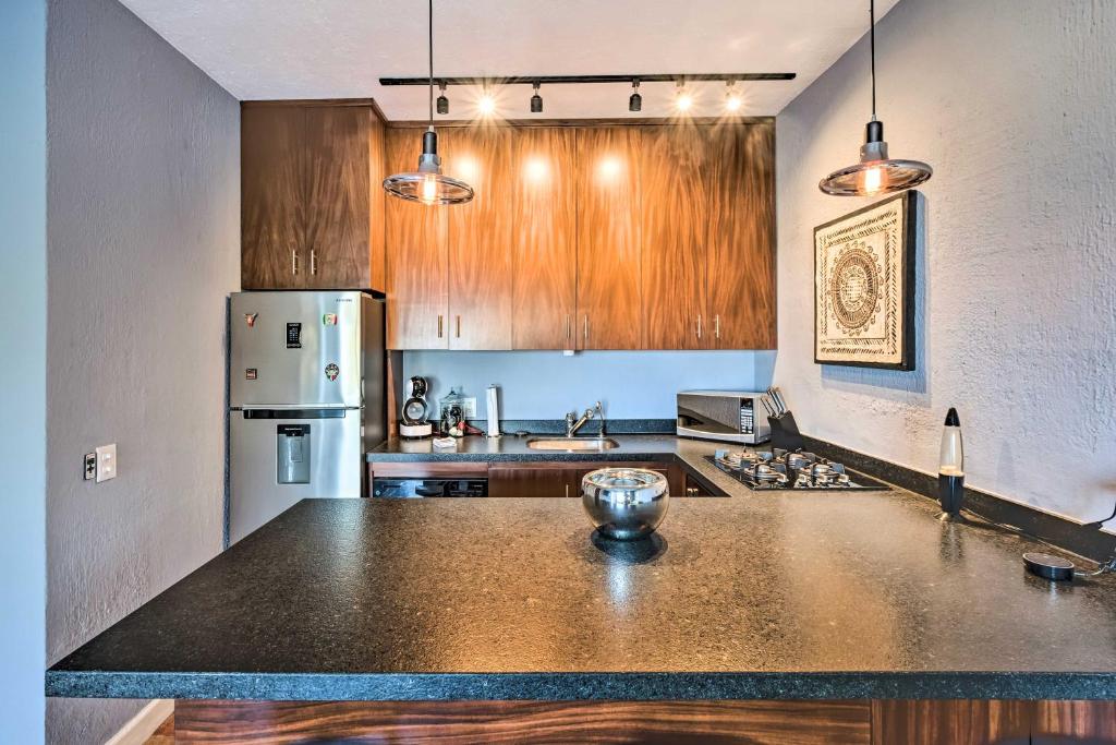 Sweet and Chic Puerto Vallarta Condo Walk to Beach! photo 4