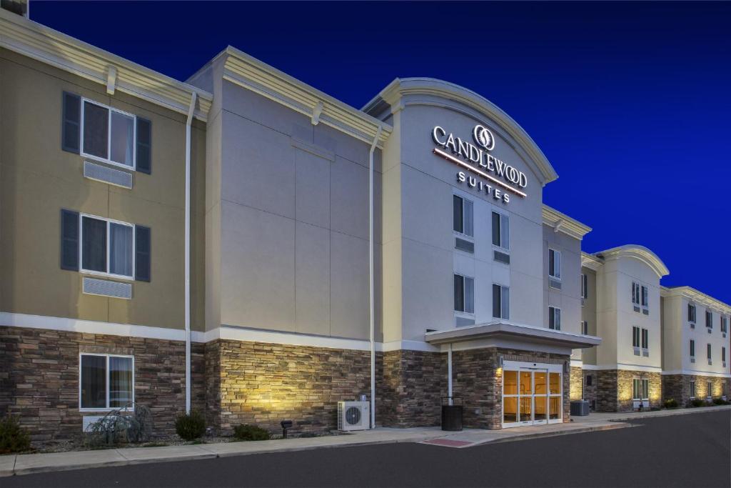 Candlewood Suites MORGANTOWN-UNIV WEST VIRGINIA, an IHG Hotel image