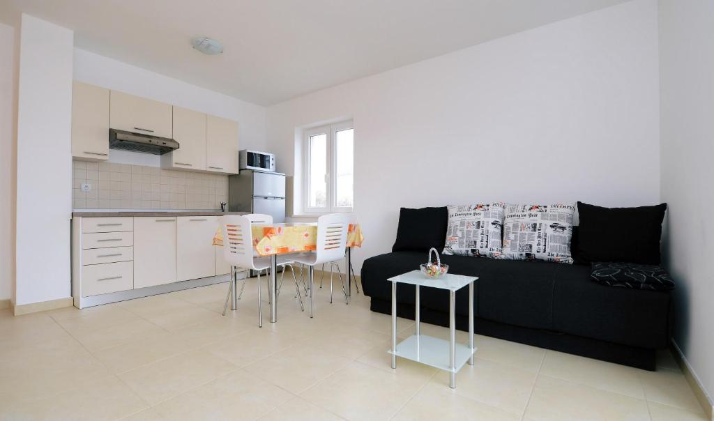 Apartman Mladenic - Krk - Porat .☆☆☆☆ photo 1