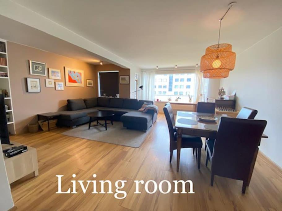Spacious 3 bedroom apartment,close to centrum.