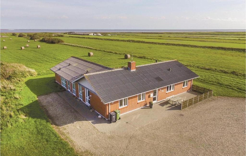 Stunning Home In Ringkbing With 5 Bedrooms, Sauna And Wifi
