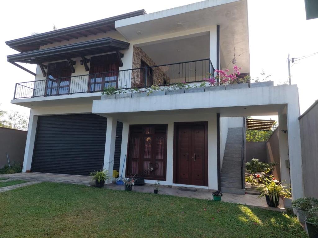 HIRU VILLA