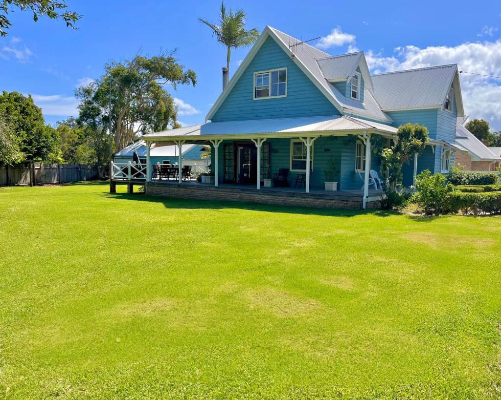 Blue Pearl - Old Bar Holiday Rentals