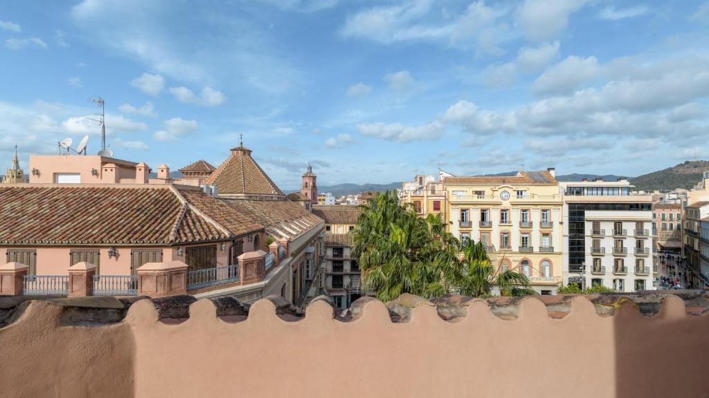 Hotel Larios Málaga - Tap to explore photos