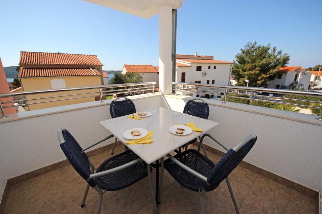 Apartments & Rooms Villa Petra