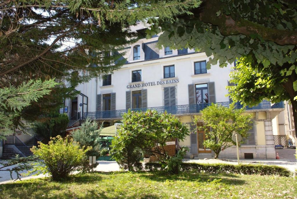 Logis Grand Hotel Des Bains - Tap to explore photos