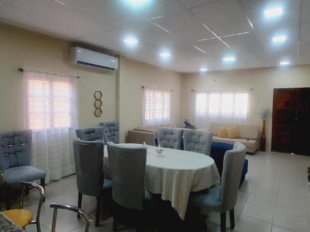 Villa Privada para 10 huéspedes Totalmente remodelada y equipada Piscina Jacuzzi