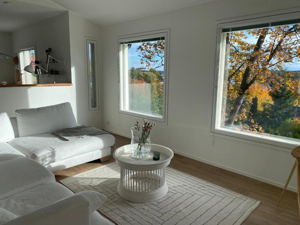 Idyllic sea view house photo 3