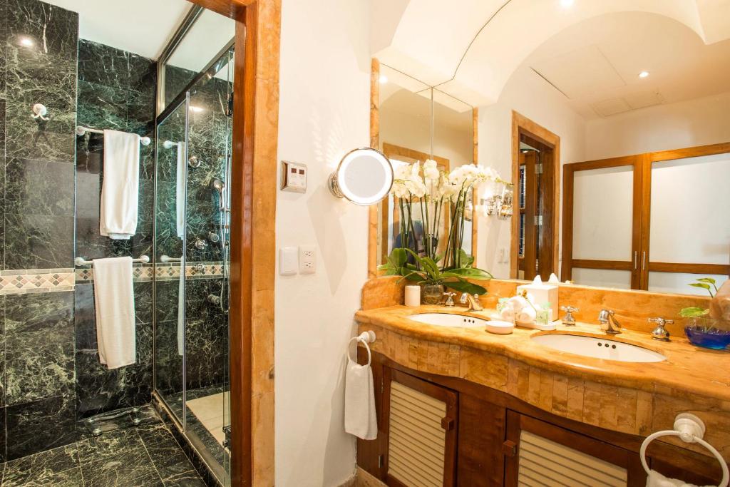 Zoetry Villa Rolandi Isla Mujeres Cancun - All Inclusive photo 1