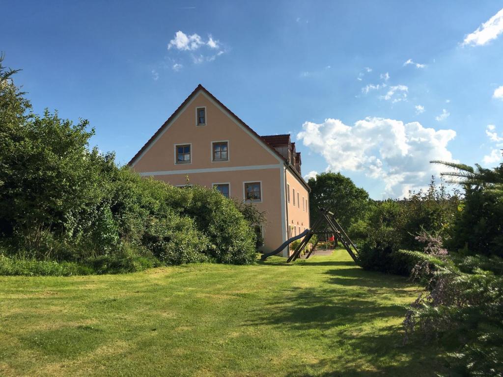 Cozy group house with its own garden and wellness area photo 1