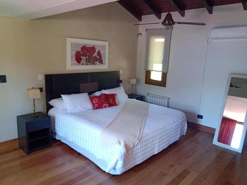 Casona de Campo Los Nogales photo 1